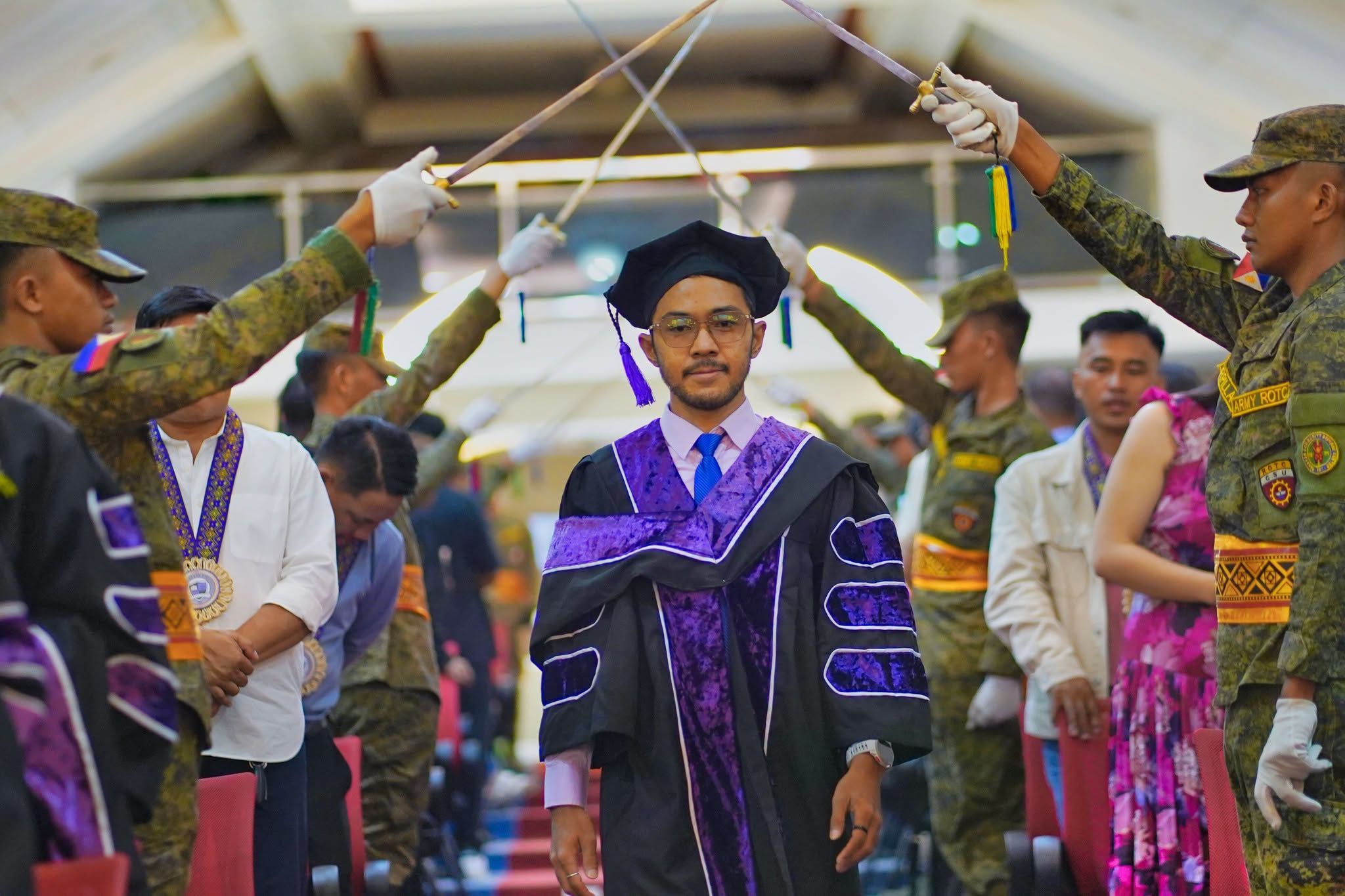 24TH-GRAD-COL-PHOTOSET photo 85